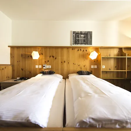 达沃斯硬石酒店 酒店 4*