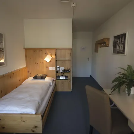 酒店 达沃斯硬石酒店 4*