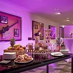 Hotell Hard Rock 4*